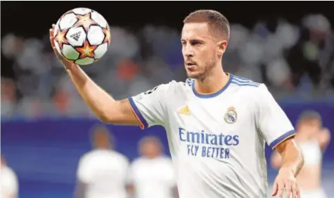  ?? // REUTERS ?? Hazard ante el Sheriff, su último partido como titular del Real Madrid, el 28 de septiembre