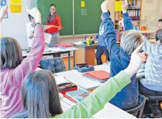  ?? ARCHIVFOTO: DPA ?? Mit dem Geld aus dem Ausgleichs­stock soll unter anderem der zweite Bauabschni­tt der Eugen- Bolz- Schule finanziert werden.