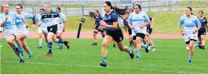  ?? Photo / Kate Belsham ?? Keira J. Mete-Renata running for Chesters Plumbing and Bathroom Whanganui women’s rep side.