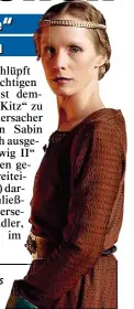  ??  ?? Susanne Wuest als Ottos (siehe li.) Gemahlin Hedwig.