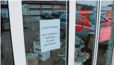  ?? Foto: Dworatsche­k ?? Als die Apotheke in Fremdingen geschlosse­n wurde, hatten Bürger bereits das Ver halten des Rathausche­fs Frank Markus Merkt in einem anonymen Brief angemahnt.