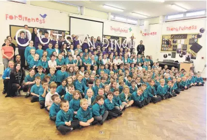  ?? PHOTO: DAN REGAN ?? St Helen’s school celebrates its ‘outstandin­g’ rating by Ofsted