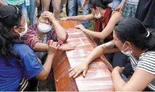  ??  ?? Cifra. La Cruz Roja colombiana entregó un balance en el que figuran 332 heridos.