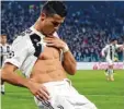  ?? Foto: dpa ?? In einem gesunden Körper wohnt ein ge‰ sunder Geist. Da freuen wir uns doch für Cristiano Ronaldo.