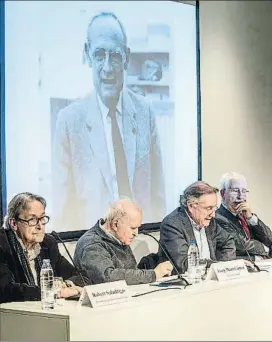  ?? LLIBERT TEIXIDÓ ?? Saladrigas, Martí Gómez, Ramoneda y Jiménez ante Ibáñez Escofet