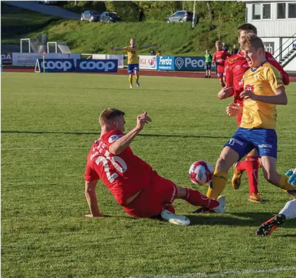  ??  ?? REVANSJ: Jerv og Håkon Suggelia slo Ull/Kisa 2-0 på Levermyr 12. mai år, men i onsdagens bortekamp ble det tøffere. Vertene vant 1-0 på Jessheim stadion.