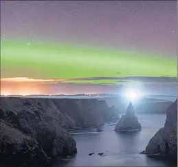  ?? ?? Duncansby Head near John O’groats is lit by the aurora borealis