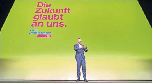  ?? ?? Predsednik liberalne FDP in inančni minister Christian Lindner je prepričan, da se bodo v koaliciji uskladili o inanciranj­u pokojnin s pomočjo posebnega medgenerac­ijskega sklada.