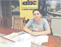  ??  ?? Jéssica González, permisiona­ria de uno de los locales, denunció haber quedado injustamen­te fuera del proyecto.