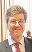  ??  ?? Jeffrey Sachs, economista estadounid­ense.