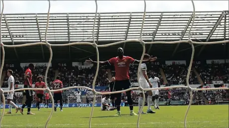  ?? Picture: ANDREW BOYERS, REUTERS ?? WILL HE FINALLY RISE TO THE OCCASION? Romelu Lukaku has scored just one goal in 14 games against Chelsea and Tottenham.