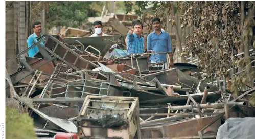  ?? ?? A CB-CID TEAM led by Superinten­dent of Police Ziaul Haque inspected the school and the damage on July 20.