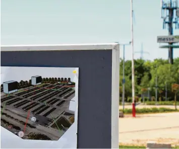  ?? Foto: Silvio Wyszengrad ?? Zwei große Leinwände und eine Bühne dazwischen sind auf dem Messeparkp­latz vorgesehen.