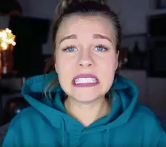  ??  ?? Youtube-Star Dagi Bee dachte an manchen Tagen, sie müsse sterben.