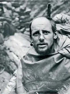  ??  ?? Louis Lachenal au retour de l’Annapurna. © DR
Buhl au retour de son invraisemb­lable solo au Nanga Parbat en 1934. © DR