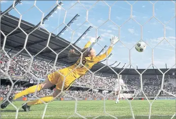  ?? PHOTOS BY TIM NWACHUKWU — GETTY IMAGES ?? Keeper Cassie Miller of Chicago Red Stars is unable to save a goal by Kelley O’Hara (5) of Washington Spirit in extra time during the NWSL Championsh­ip held at Lynn Family Stadium on Saturday in Louisville, Kentucky.