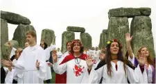  ??  ?? Stonehenge draws hundreds of thousands of visitors a year