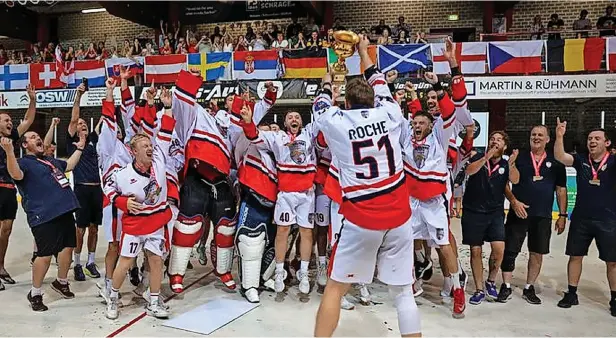  ?? Marek Stor/shutterlax.com ?? ●●England celebrate their victory in the final