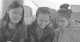  ?? ?? From left, cousins Lily Bolka, Chloe Lipitz and Sadie Mangelsdor­f – three Chinese girls who were adopted into American families – are featured in the documentar­y “Found.”
