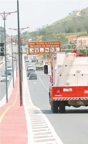  ?? EVELEN GOUVÊA ?? a foi transforma­da em via expressa, com canteiro central e ciclovia