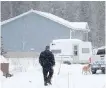  ??  ?? RCMP on the scene at the Nakoda First Nation after a baby girl had been declared dead.