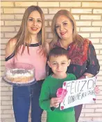  ??  ?? Karina Cabriza, Iann y la señora Mirian Celeste Cabriza. Karina llegó en enero al país y su madre falleció en este mes de junio.