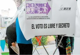  ??  ?? Los electores le dieron el triunfo al movimiento de 48 de 125 alcaldías.