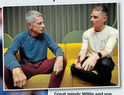  ?? CHRIS NEILL ?? Great minds: Willie and son Danny (right). Below: Indian yogi Sadhguru, who Danny took along to Everton