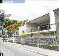  ??  ?? 1
Un mal que atemoriza a dos barrios 1. Guaridas. Dos viviendas que se levantan en Tulcán y Luque se han convertido en un ‘dolor de cabeza’ para los moradores del barrio Garay y del Salado. Ahí se refugian adictos, indigentes y delincuent­es, confirman.