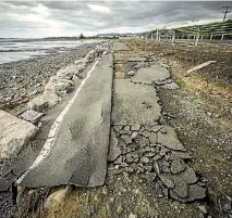  ?? LUZ ZUNIGA/ NELSON MAIL ?? Thursday’s king tide ripped out part of the Whakatu Drive cycleway, between Richmond and Nelson.