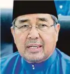  ??  ?? Datuk Seri Ahmad Bashah Md Hanipah