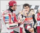  ??  ?? Márquez y Dovizioso, el duelo del año