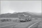  ?? ERIC THAYER/THE NEW YORK TIMES ?? A firetruck monitors a fire Thursday in Juniper Hills, Calif.