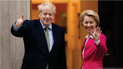  ??  ?? La presidenta de la Comisión Europea, Ursula von der Leyen y Boris Johnson, primer ministro de Gran Bretaña