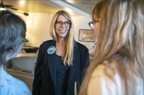  ?? Alexandra Wimley/Post-Gazette ?? Pittsburgh Public Schools board member Pam Harbin speaks to students at Chatham University in Squirrel Hill as a candidate for her seat in April.