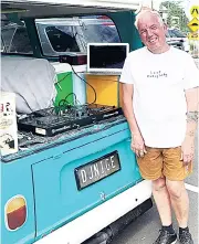  ??  ?? DJ Nige was music to the ears for many people as they tried to get on with daily life in Warragul last week.