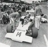  ??  ?? Above: Fateful day: the 1972 Grand Prix at Pukekohe and the Lola T300