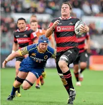  ?? GETTY IMAGES ?? Canterbury’s Australian lock Dave McDuling runs in a try against Otago in their high-scoring national rugby championsh­ip clash in Christchur­ch yesterday.