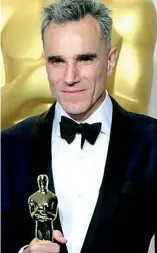  ?? AP ?? Daniel Day-Lewis cuando pasó a la historia al ganar su tercer Oscar como actor, en el año 2013.