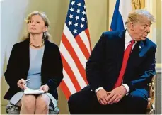  ?? Foto: Profimedia.cz ?? Vypovídejt­e: Co říkal? Marina Grossová při jednání Trump–Putin tlumočila. Teď málem musela vypovídat, co Trump říkal.