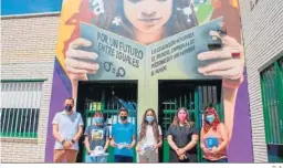  ?? D. A. ?? Los premios han consistido en material eductaivo