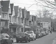  ?? COLE BURSTON / BLOOMBERG NEWS ?? National real estate numbers, although heavily influenced by Toronto, may be getting a boost from hot summer markets in Montreal and Ottawa-Gatineau.