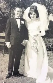  ??  ?? Just wed Cambuslang couple Grace and Eric McLaren pictured on their wedding day in 1965