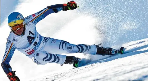  ?? Foto: G. Ehrenzelle­r, dpa ?? Vor einem Jahr belegte Felix Neureuther beim Aufakt im Riesenslal­om den dritten Platz. Am Sonntag beginnt wieder in Sölden die neue Skisaison.