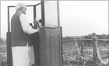  ??  ?? Atal Bihari Vajpayee addressing the country from the ramparts of the Red Fort on Independen­ce Day in New Delhi.