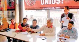  ?? Osvaldo Martínez ?? Integrante­s del Frente Social, en conferenci­a de prensa.