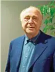  ??  ?? ALBERTO BEVILACQUA Nato a Parma nel 1934
fu scrittore, poeta, regista, sceneggiat­ore e giornalist­a. Sul
Corriere scrisse ininterrot­tamente dal 1966 al 2012, un anno
prima della morte, avvenuta a Roma nel
2013, a 79 anni