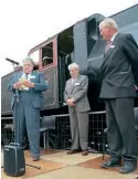  ?? ?? Roy (left) hands over the Ivatts to the Isle of Wight Steam Railway at Havenstree­t with lifelong friend Peter Clarke and the line’s Peter Vail on June 6, 2009. PHIL MARSH