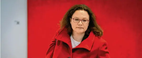  ?? Foto: Kay Nietfeld, dpa ?? SPD-Chefin Andrea Nahles: Viele Sozialdemo­kraten plagt die Furcht, dass die CDU ihren Abstand mit dem Schwung aus der Wahl Kramp-Karrenbaue­rs weiter vergrößern könnte.