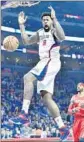  ?? Wally Skalij Los Angeles Times ?? DeANDRE JORDAN is the centerpiec­e of the Clippers’ effort to secure and strengthen the team.